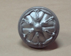 Rosace bois patinée argent